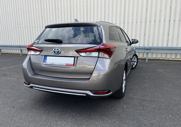 Toyota Auris cena 58900 przebieg: 149000, rok produkcji 2016 z Jedlina-Zdrój małe 232